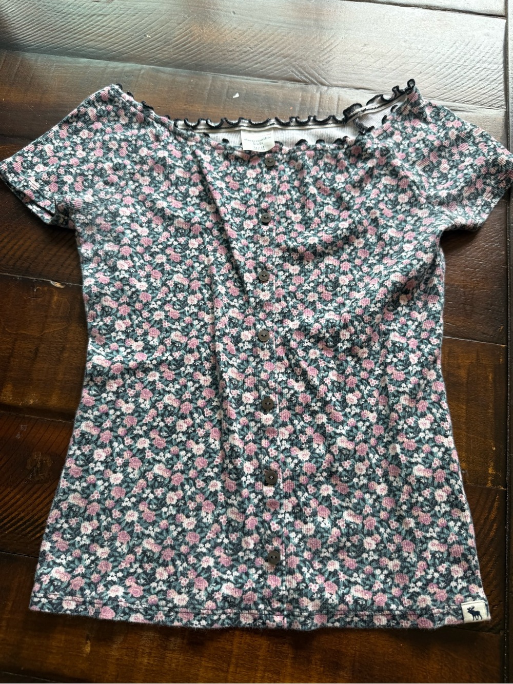 Floral Button-Front Tee in Pink and Green